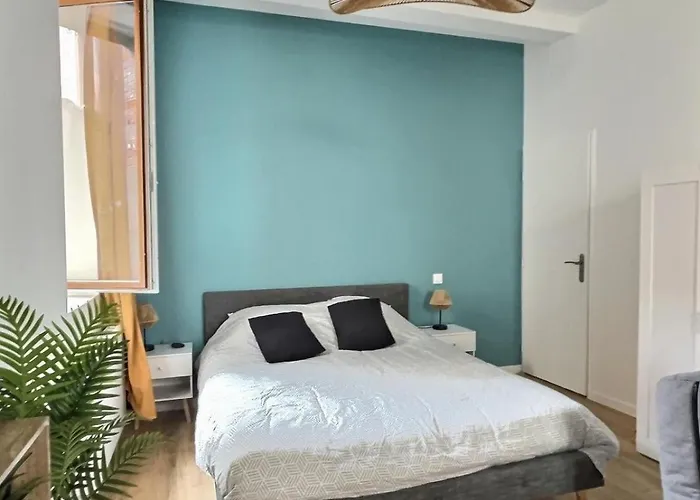 Esprit Cosy - Coeur De Village Nègrepelisse